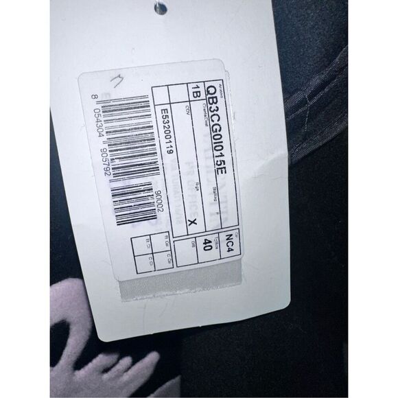 NEW WITH TAG Beautiful VALENTINO Logo Virgin Wool Blend Ruffled Cape BLACK AND P - Picture 14 of 16